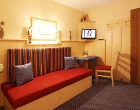 Gaestehaus Veit Fiegl Casa de hóspedes 3*