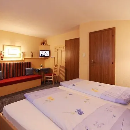 Gastehaus Veit Fiegl Guest house *