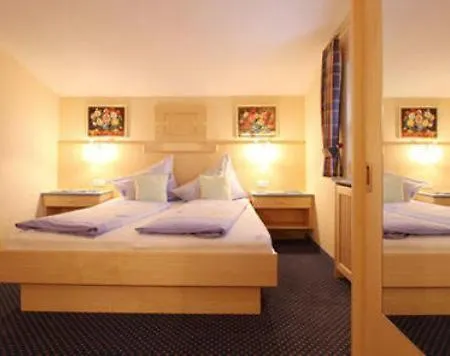 Gaestehaus Veit Fiegl 3*